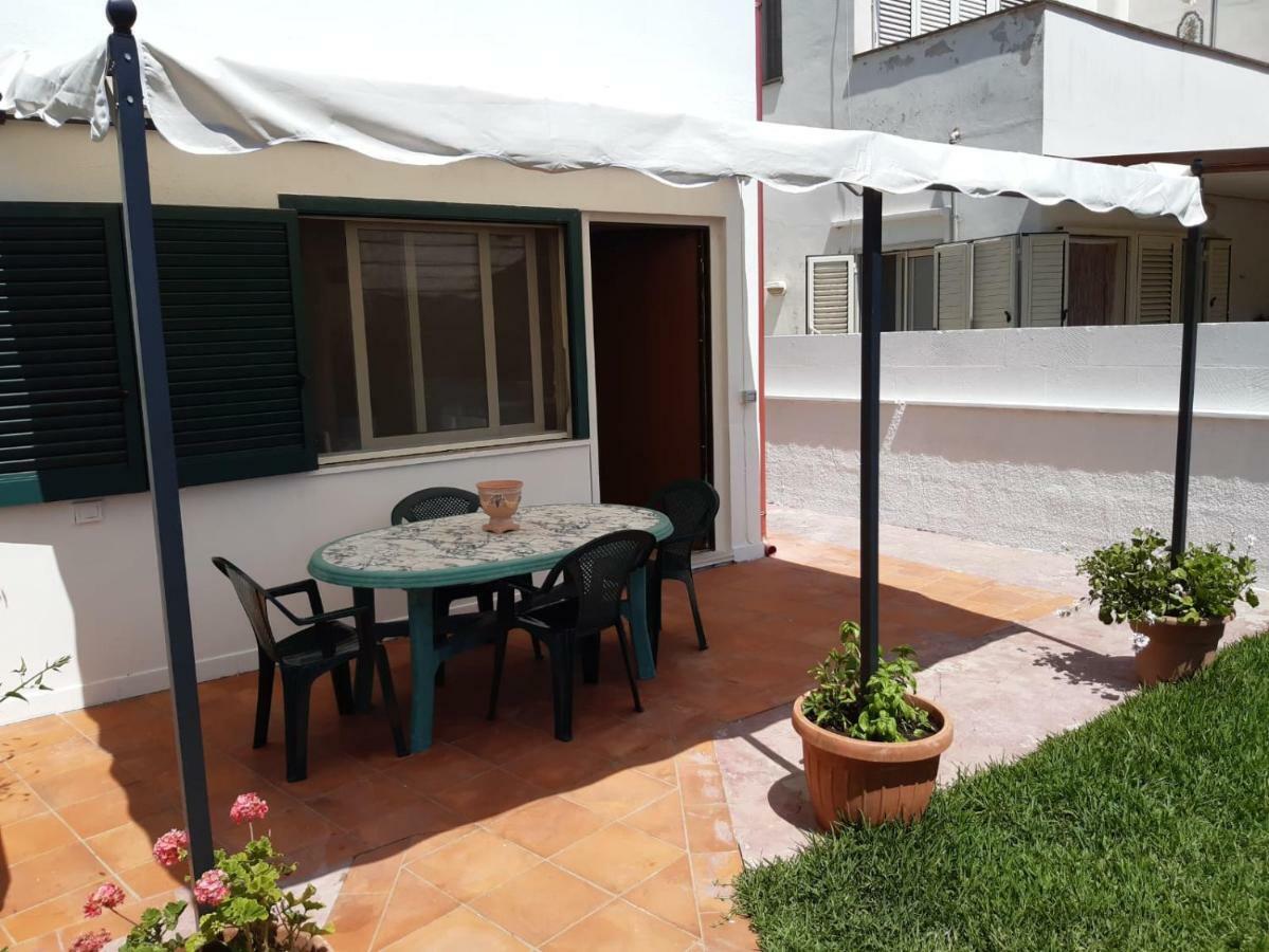 Casa Vacanza Villa Uggiano La Chiesa Esterno foto