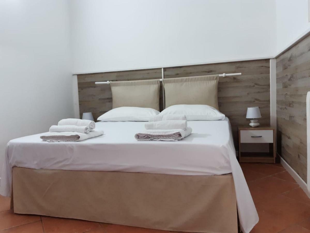 Casa Vacanza Villa Uggiano La Chiesa Esterno foto